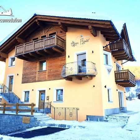 Alpen Flower By Livigno Accomodation Exterior photo